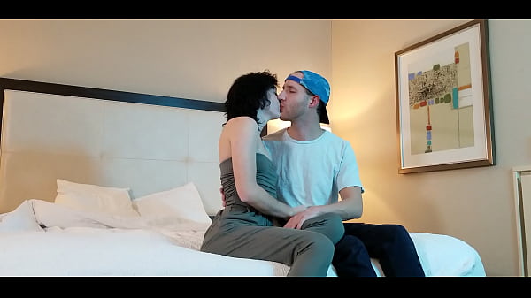 Image Guy Making Out with Hot Woman