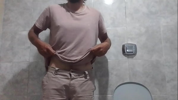 Image novinho tomando banho gostoso