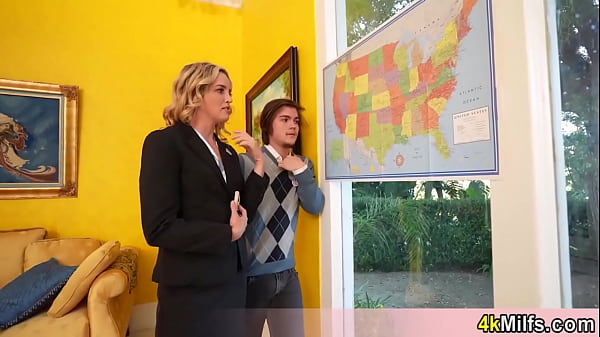 Image Beautiful blonde public opinion surveyor gets fucked ignorred style by a horny voter
