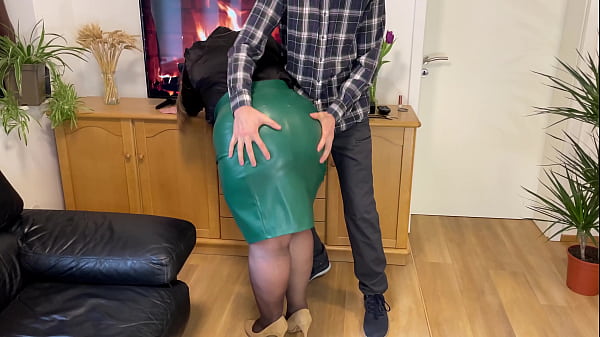 Image Stepson-in-law persuades mother-in-law to take off pantyhose and masturbate