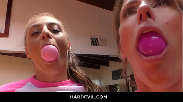 Image WHITE SHORTS & PINK BALLS - Sheena Shaw, Gia Derza