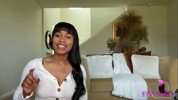 Image Jenna Foxx Strips Off To Drill Her Trimmed Pussy & Tight Anus!