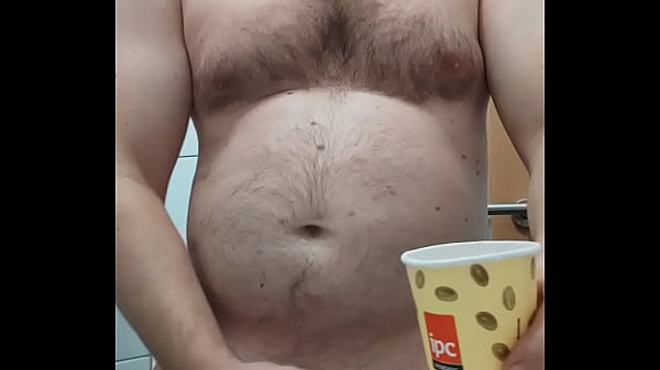 Image VID 438 Ma masturbez in baia publica si imi beau sperma si pisatul(7min)