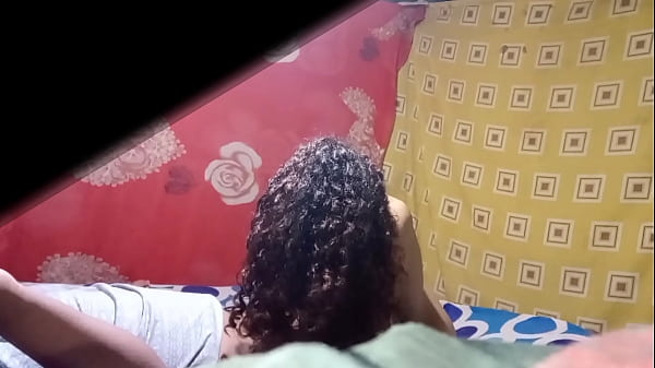 Image camara espia real vendedora de ropa Alexia del mercado central de M&eacute_xico