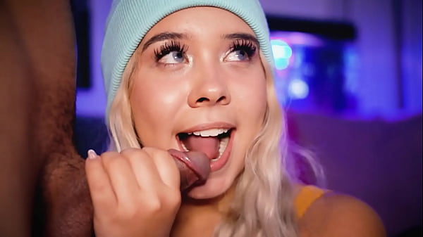 Image College girl makes a living sucking her boyfriend's cock online