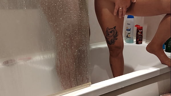 Image Shower mutual masturbation