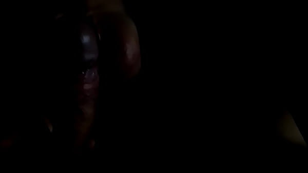 Image Aluna novinha aprendendo a mamar com o professor no escurid&atilde_o do netflix