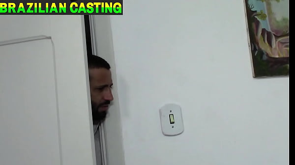 Image Dei uma espiada vizinha batendo siririca acabei comendo o cuzinho dela.