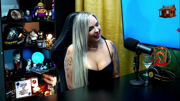 Image Ruan se Impressiona com a Espanhola Kiara Blay, ela tirou os seios pra fora, ele babou! - Podcast P&aacute_pum no Barraco! Completo no Sheer/RED
