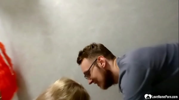 Image Cutie deepthroats my boner like its nothing
