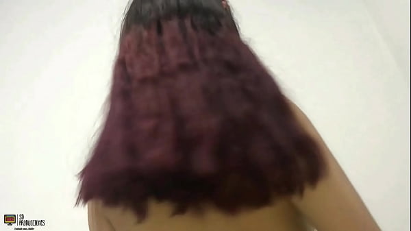Image Hermanastra cachonda es follada y recibe semen