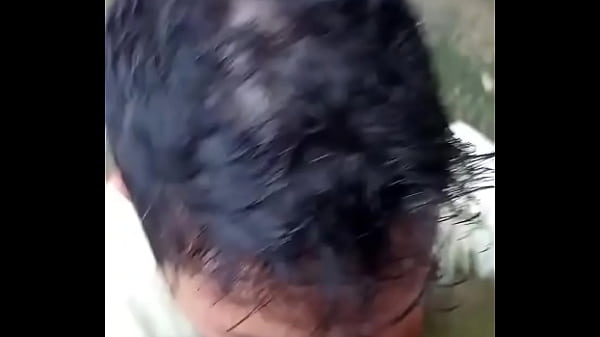 Image Seguran&ccedil_a goza na boca do puto que ficou encarando
