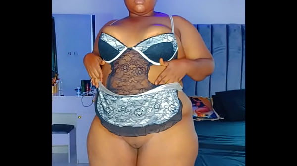 Image Ass Bouncing and Shaved Pussy Spreading | FULL VIDEO ON RED - Mara Exotic