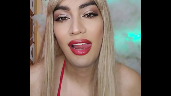 Image Transexual caliente en rojo