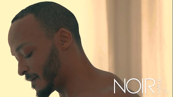 Image My black roommate sees me without clothes and is surprised by my cock
