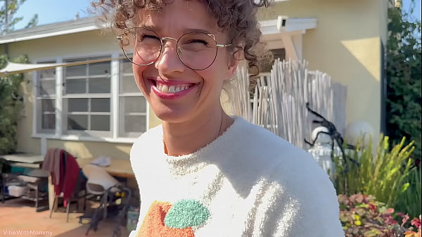 Image Stepmom Tests to See If I'm Gay