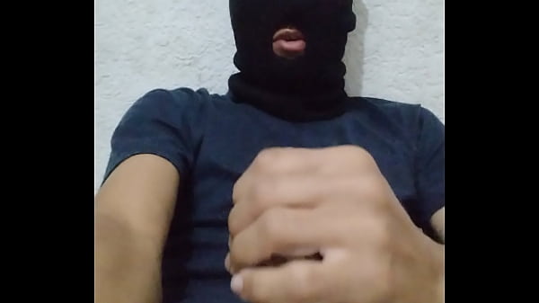 Image Novinho mascarado na punheta pt 1