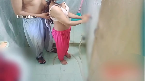 Image Choti Didi ko bathroom me choda