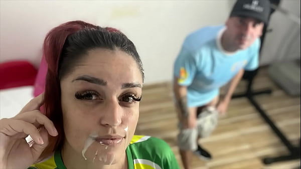 Image Fodeu a estudante dentro da sala de aula