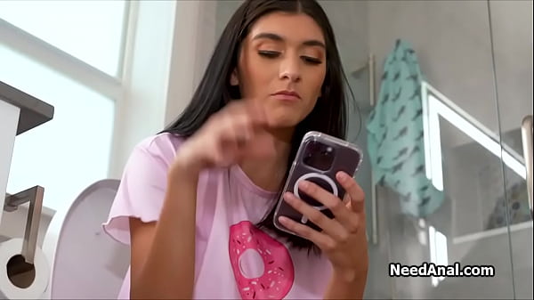 Image Ass fucking busty phone addict girlfriend