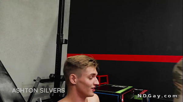 Image Tight gays anal fucking and cumming in the gym