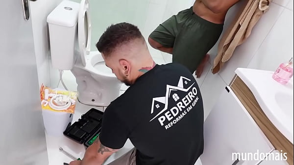 Image O encanador me comeu gostoso e ainda deu o rabo dele pra mim!