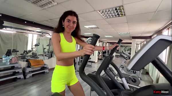 Image Risky public sex in the gym with hot cum swallowing