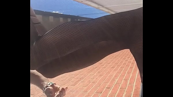 Image SexyGirlStephanieJames -outside stuff