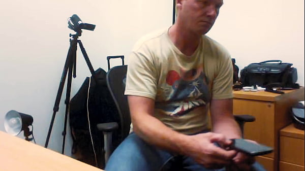 Image Mufasa sucks and fucks at the office after hours