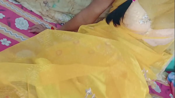 Image Indian newly wife make honeymoon with husband after marriage, Indian xxx video of hot couple, Indian virgin