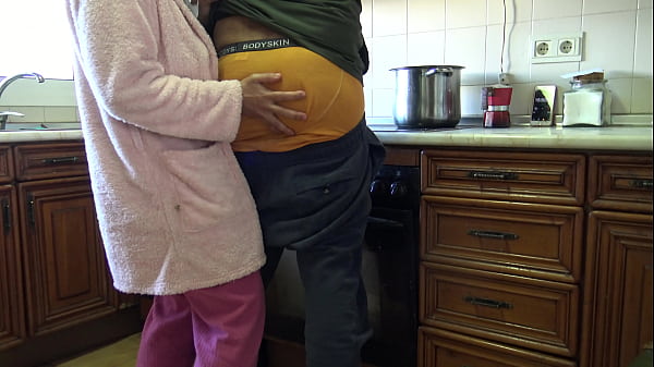 Image FAMILY SEX: Cheating Aunty Takes It In The Asshole