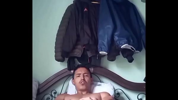 Image Recopilaci&oacute_n de joven moreno bronceado sacando su leche parte1