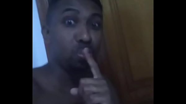 Image NEG&Atilde_O PIROCUDO SE MASTURBANDO ESCUTANDO O CASAL FUDENDO NO HOTEL