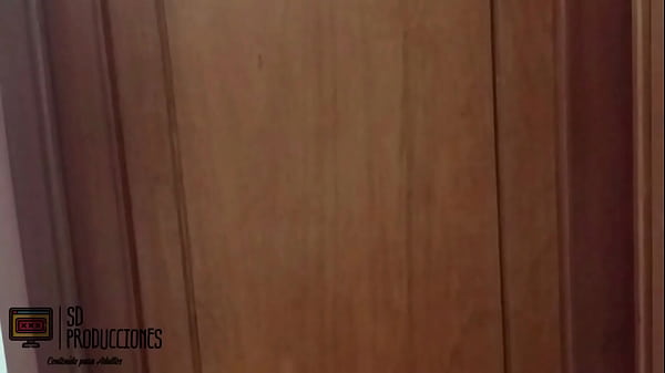 Image Mi hermanastro llega mi apartamento a comerme el co&ntilde_o