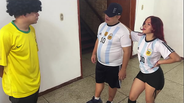Image Tengo que Ser Follada como Puta al Frente de Mi Novio por Perder el Partido de Futbol NTR