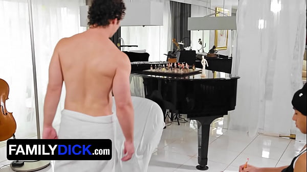 Image Weird Stepdad Greg McKeon Poses Nude To Stepson So He Can Draw Him Naked Greg McKeon - FamilyDick