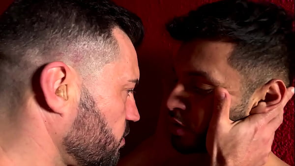 Image Oskar Ivan & Salvatore Exposito | Red Imperator Sexe Experience [Free 3 mn]