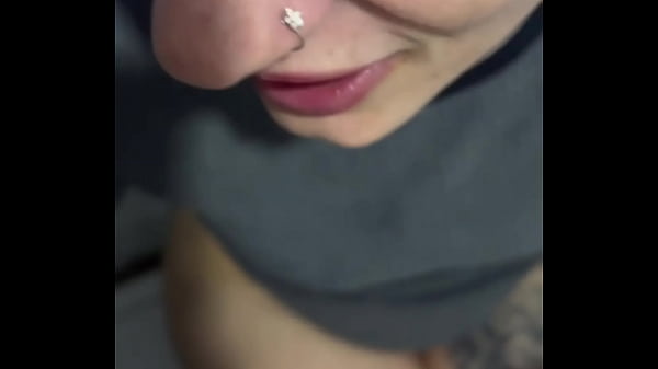 Image Fiquei com tanto tes&atilde_o dentro da esta&ccedil_&atilde_o do metr&ocirc_ minha buceta estava toda molhada ! Fui da no banheiro e chupa esse pau grosso do meu marido .(EM PUBLICO)