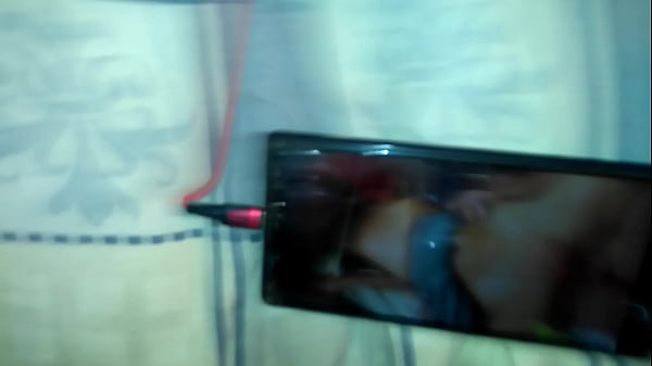 Image Polski chłopak Adrian intensywnie trzepie i spuszcza się w gumkę