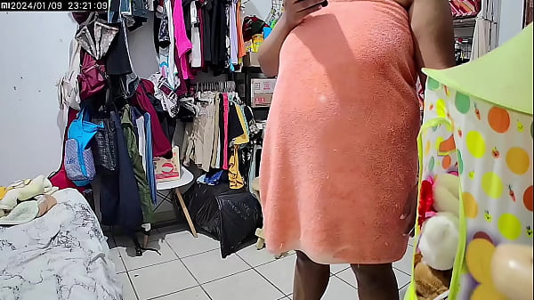 Image Grabando video para mi esposo mientras est&aacute_ en el trabajo