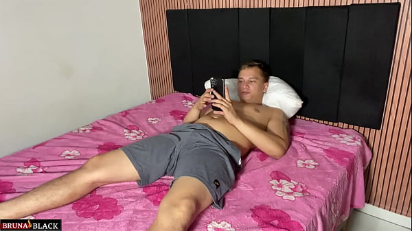 Image SEXO AMADOR CASEIRO: Casada gr&aacute_vida metendo gostoso com marido e levando uma bela gozada farta dentro do &uacute_tero.