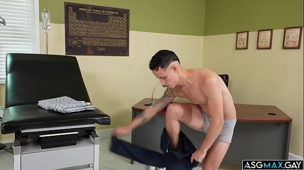 Image Des Irez gets a boner when a black doctor examines his prostate! With two fingers up his ass Des is craving more and soon has the doctors dick deep inside him!