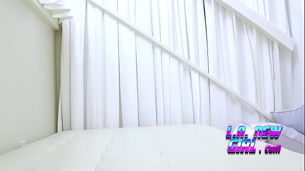 Image Super Sexy Blonde Teen after Porn shoot