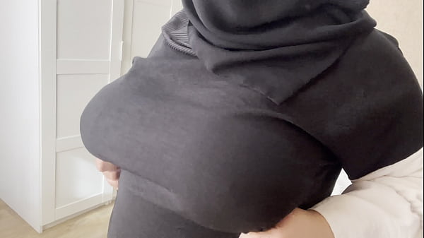 Image Friend's Arab wife showed tits