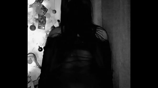 Image BLUEE MASTURBATES FOR YOU WITH A LOT OF LOVE, SHE KNOWS HOW TO MASTURBATE TO THE FULL FOR HER SQUIRT