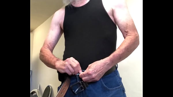 Image Jerking off in the office