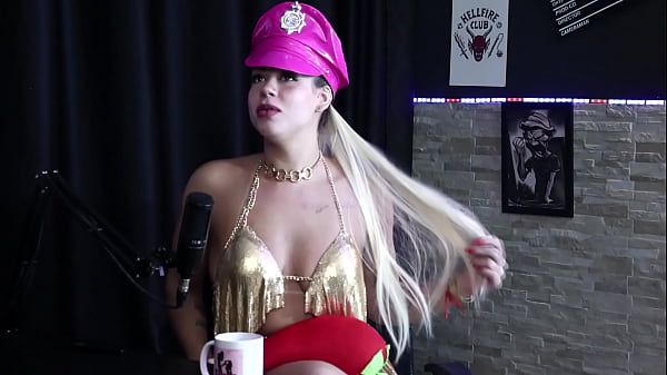 Image Sempre quis gravar gang bang, fez fisting anal e as propostas das produtoras... - Beatriz Sampaio (SHEER/RED)