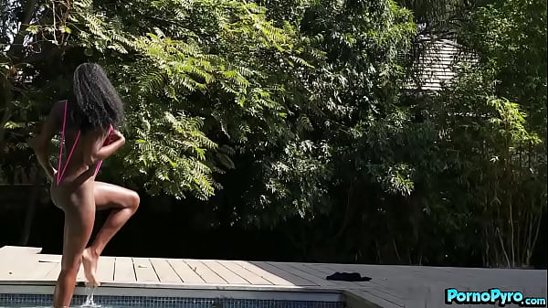 Image Petite Black Chick Anne Amari Bangs Pizza Delivery Guy With Pool Guy