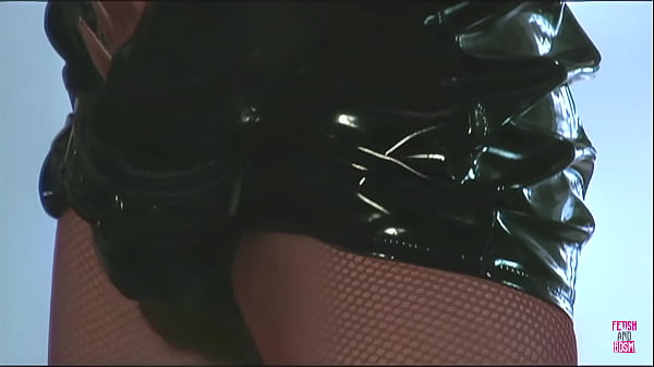 Image An absolutely amazing bimbo got her cunt banged pretty well by her sex toy