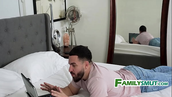 Image Pleasuring The Man Of The House - FamilySmut